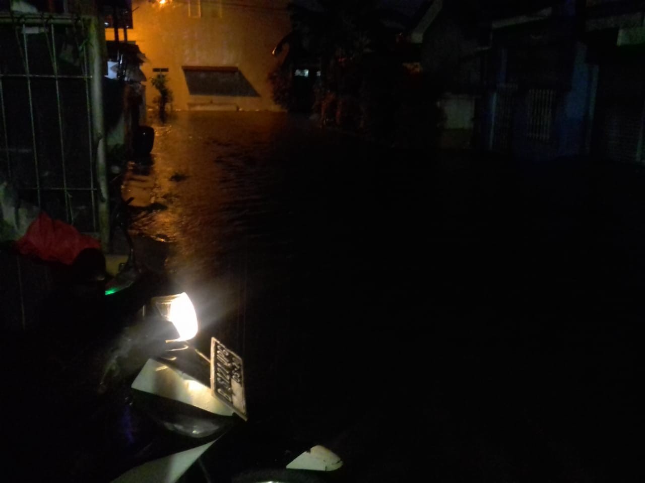 Politikus PPP Minta Pemerintah Pusat Cari Solusi Banjir Bareng Pemprov DKI