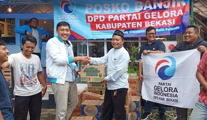 Bantu Warga Kebanjiran, Partai Gelora Berikan Bantuan Sembako