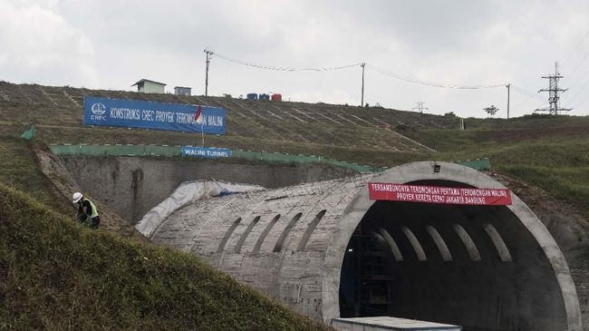 Tak Perhatikan Keselamatan Pekerja, PUPR Hentikan Proyek Kereta Cepat Jakarta-Bandung