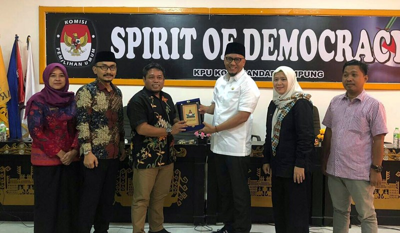 Anggota DPD RI Lampung, Ahmad Bastian Melakukan Kunjungan ke Kantor KPU Kota Bandar Lampung