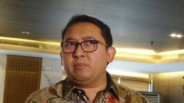 Candaan Risma Soal Corona, Fadli Zon: Ibu Ini Terlalu Anggap Enteng Masalah!