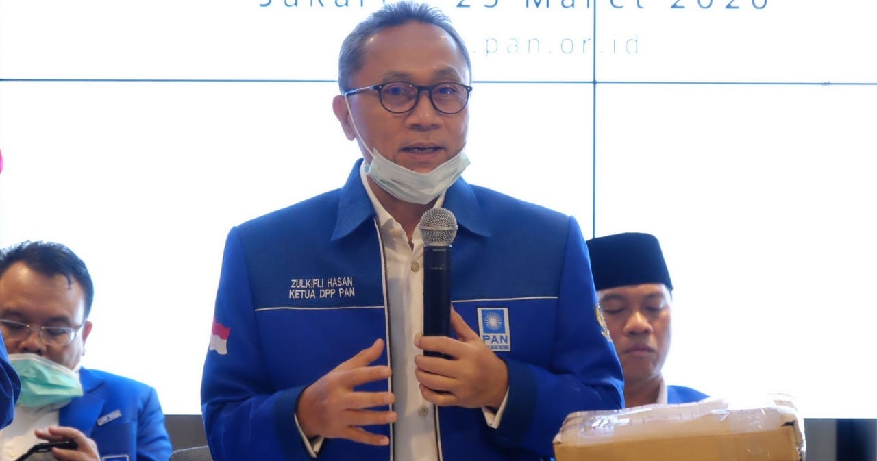 Zulhas Sampaikan Belasungkawa Atas Wafatnya Ibunda Jokowi