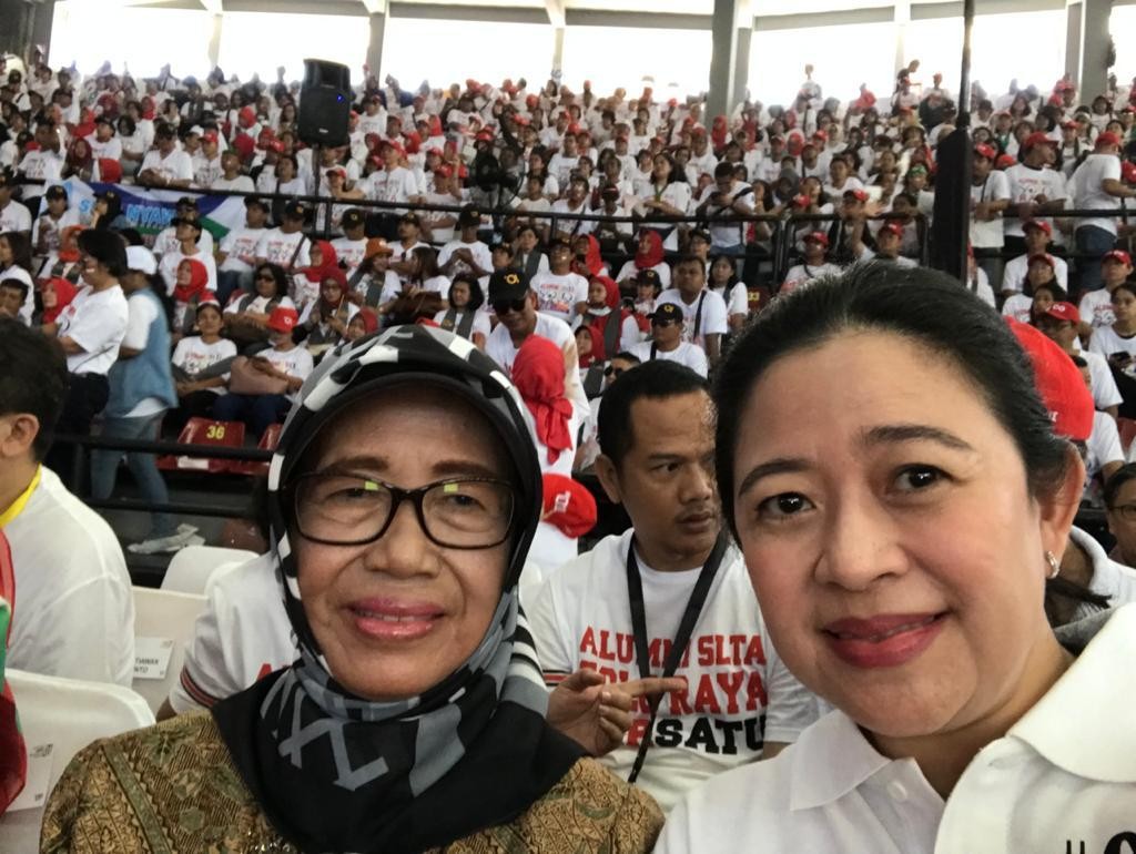 Ibunda Presiden Jokowi Wafat, Puan: Senyum dan Kebaikan Almarhumah akan Selalu Diingat 