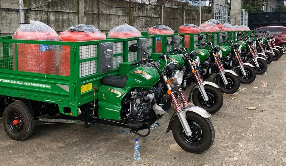 Cegah Corona, Menteri KLHK Sumbang 20 Mobil Disinfektan ke PMI Pusat