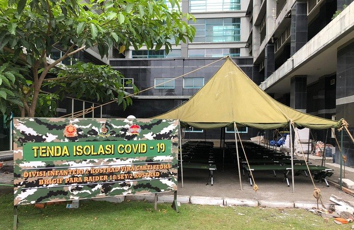 Brigif Para Raider 18 Dirikan Tenda Darurat Isolasi di RS Universitas Brawijaya Malang