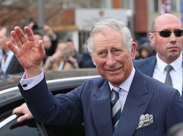 Pangeran Charles Sembuh dari Corona