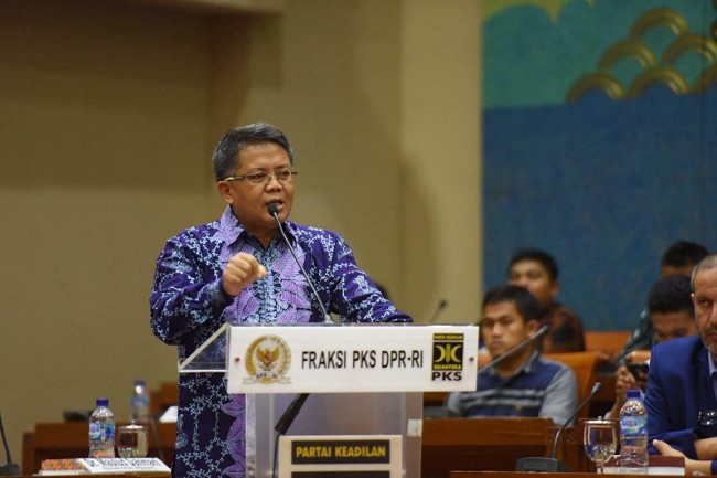Surat Presiden PKS Ke Jokowi: Jangan Dengar Bisikan Pembantu Yang Hanya Menjilat Dan 'ABS'