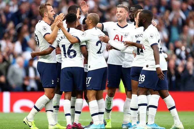 Dikritik Fans, Tottenham Hotspur Bakal Potong Gaji Karyawan
