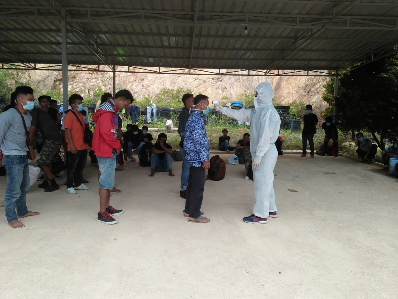 47 TKI yang Masuk Lewat Pelabuhan Tikus, Jalani Tes Kesehatan