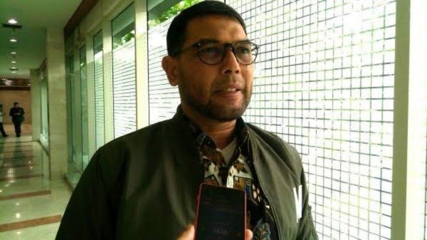 DPR Dukung Kapolri Bantu Supir Taksi dan Angkutan Barang