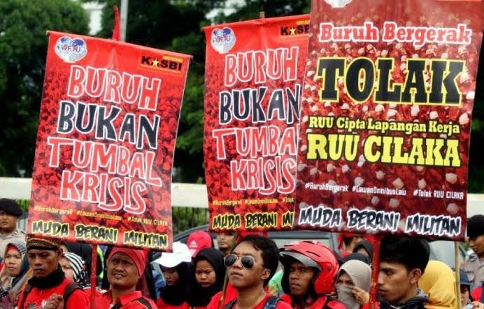 Bahas RUU Cipta Kerja, DPR Dinilai Ambil Keuntungan di Tengah Wabah COVID-19