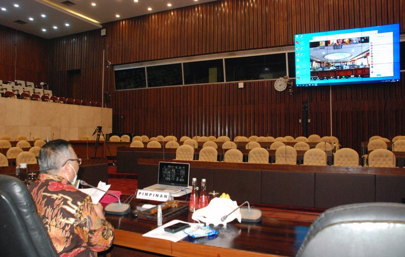 Rapat Virtual Komisi IV DPR Dengan Menteri LHK Siti Nurbaya
