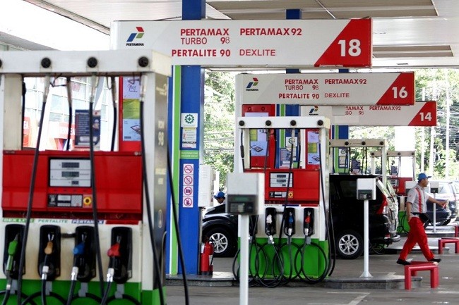 Setop ‘Omong Kosong’, Jokowi Diminta Perintahkan Jajaran Turunkan Harga BBM