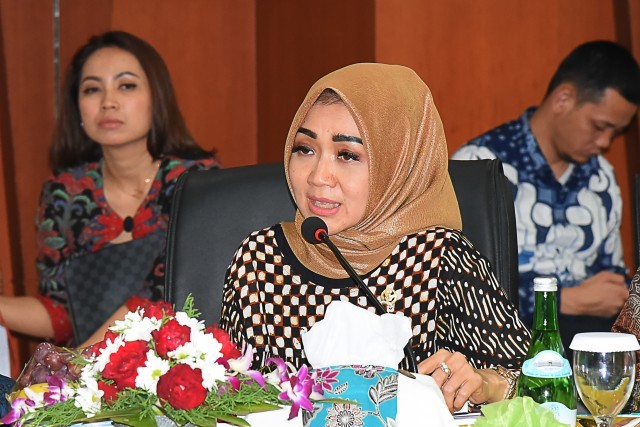 DPR Minta KPK Turun Tangan Awasi Jangan Sampai Bansos Diselewengkan