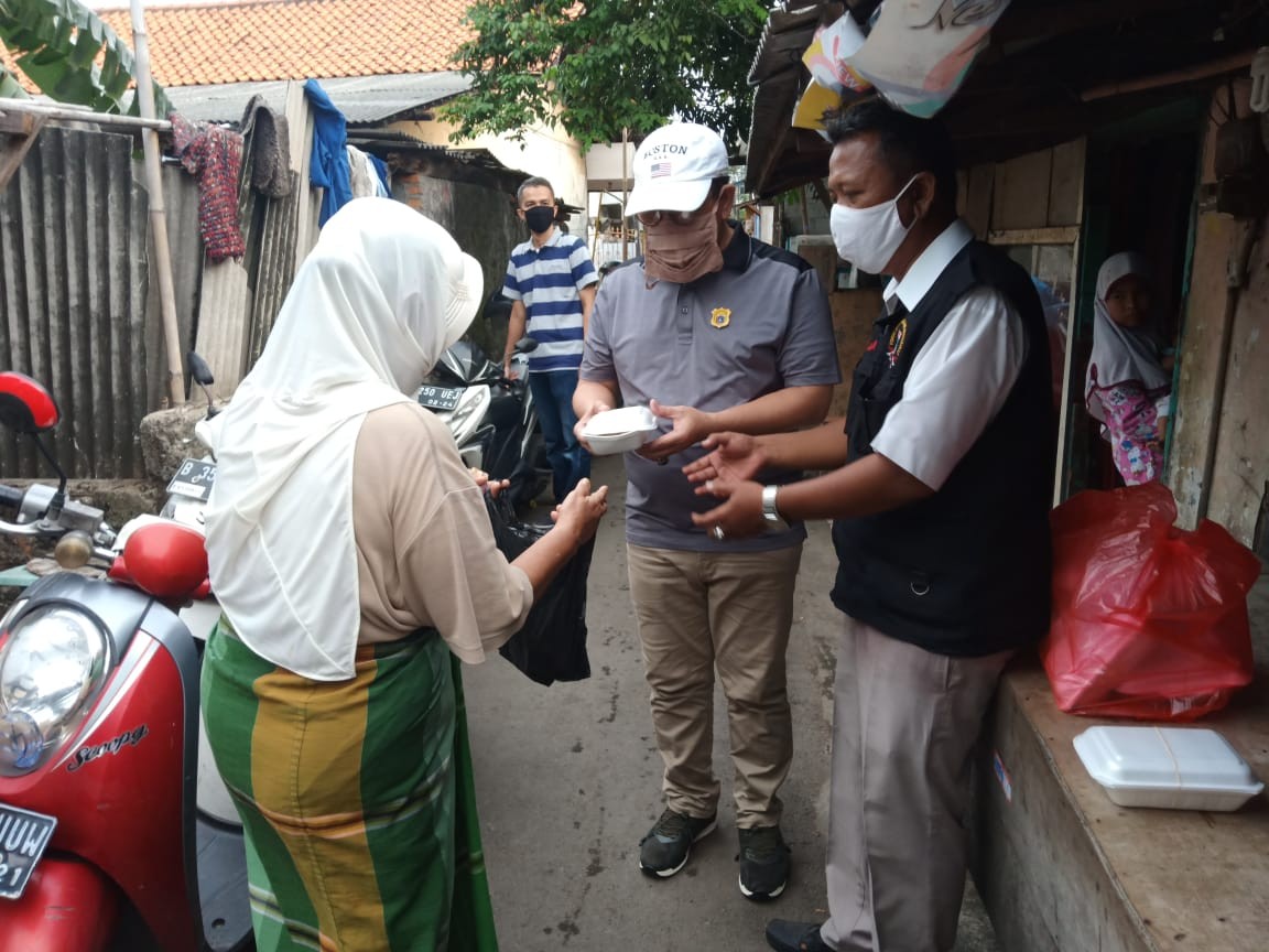 FKDM Jakarta Utara Gelar Bakti Sosial untuk Masyarakat Terdampak Covid-19