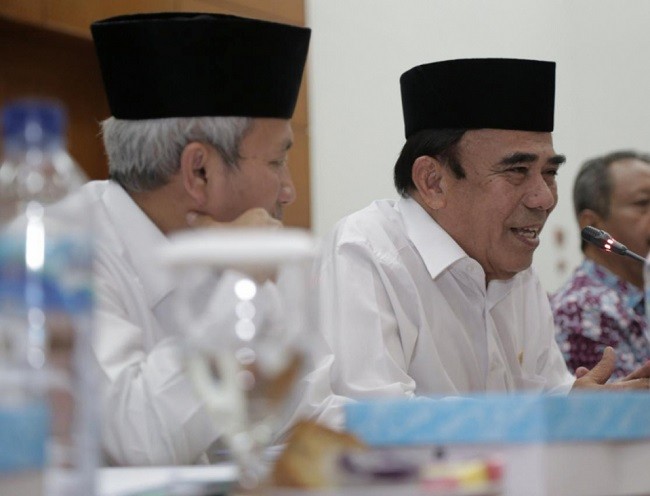 Masih Pandemi, Menag Imbau Umat Islam Salat Id di Rumah