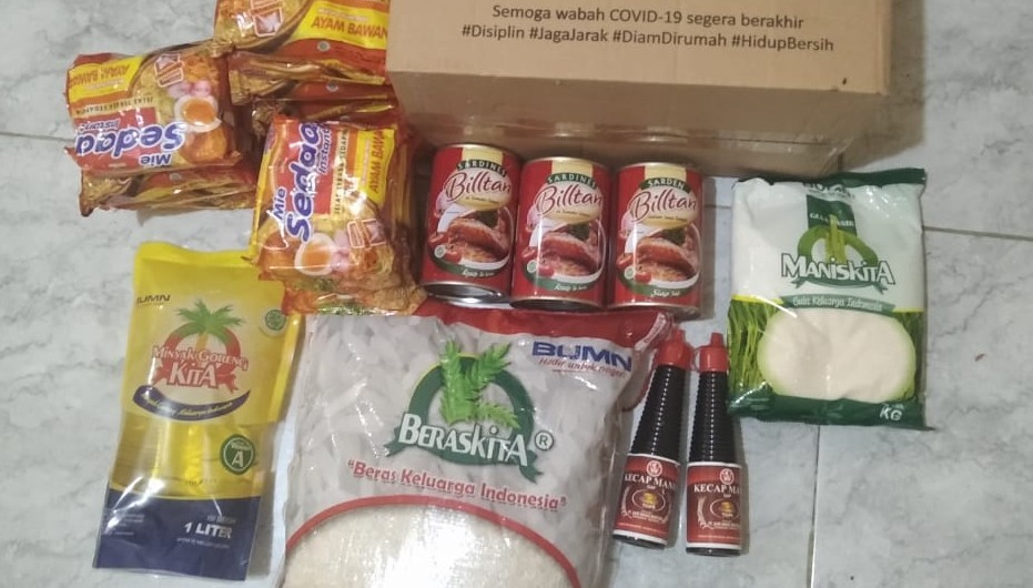 Yayasan Sahati Bantu Warga Yang Tak Terima Bantuan Pemerintah