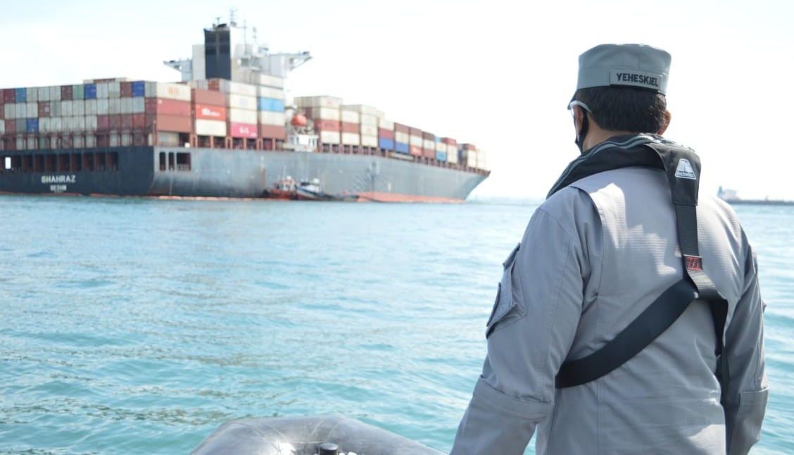 Kepala Kantor Kamla Zona Maritim Barat Pimpin Apel Perdana