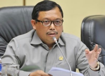 Mall Dibuka, Anggota DPR : Bagaimana Dengan Masjid dan Tempat Ibadah Lain?