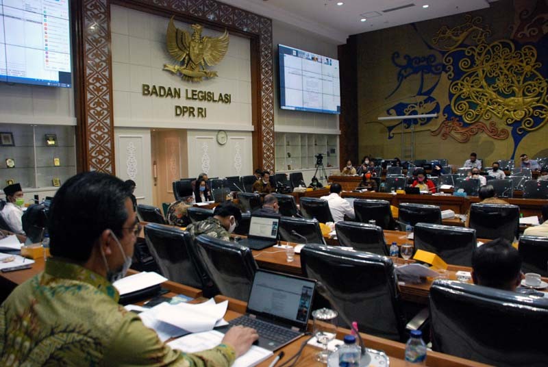 Baleg DPR Bahas Omnibus Law RUU Cipta Kerja Dengan Pemerintah