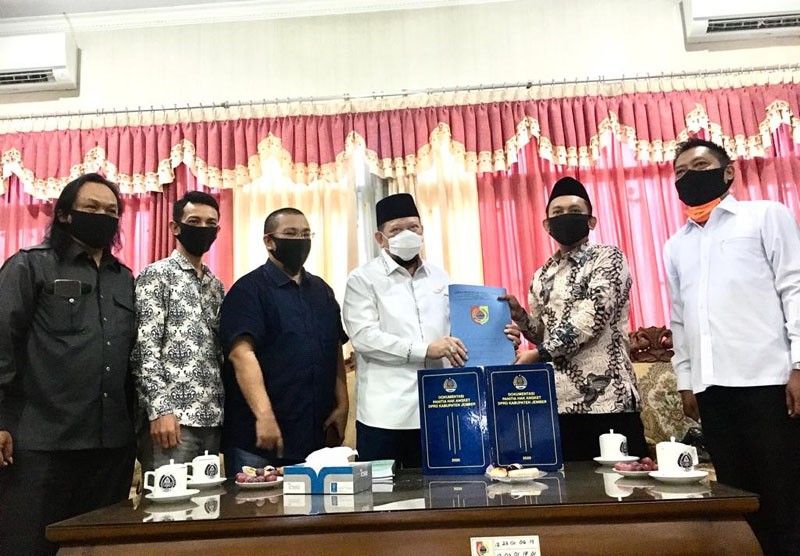 LaNyalla Janji Bawa Persoalan DPRD Dan Pemkab Jember Ke Presiden