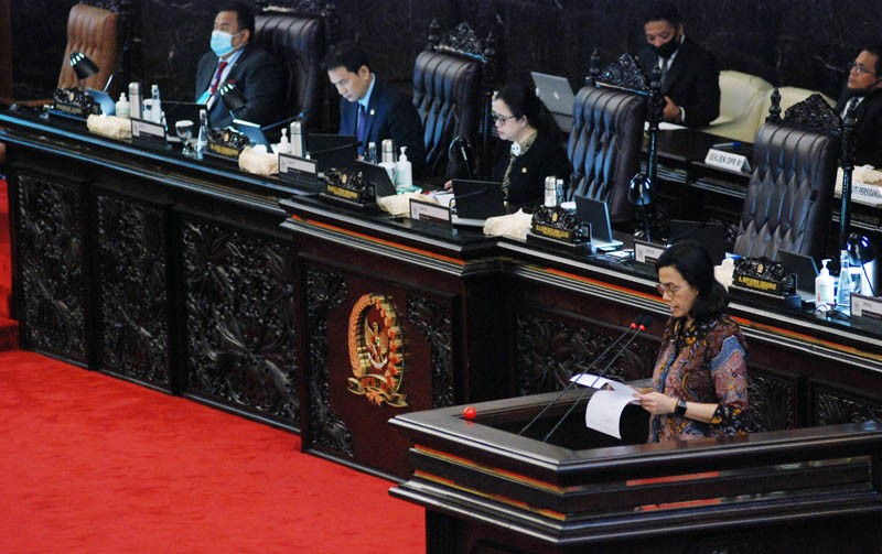 Menkeu Sampaikan Tanggapan Pemerintah