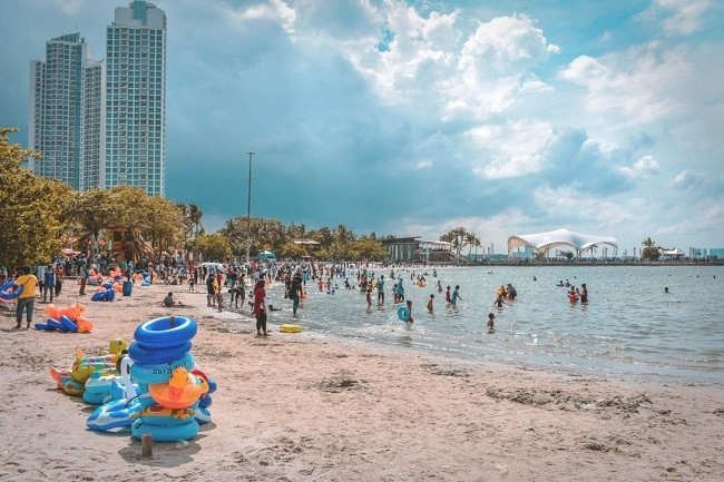Mulai Dibuka Hari Ini, Begini Aturan Berwisata Ke Ancol