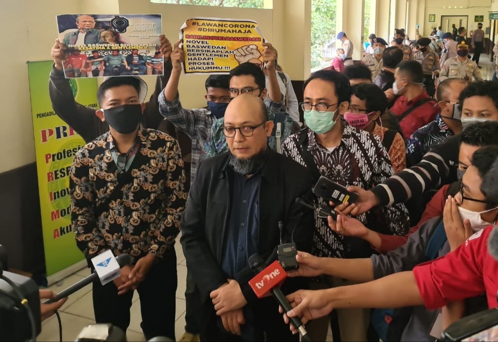 Novel Sebut Penyiraman Air Keras Bukan Satu-satunya Serangan yang Terjadi