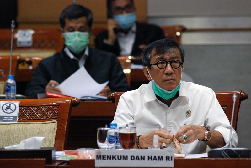 Menkumham Raker Dengan Komisi III DPR