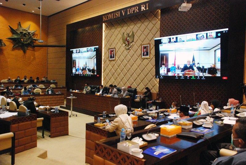 Komisi V DPR Raker Virtual Dengan Menhub