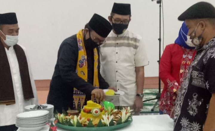 Gelaran Milad DKI, Bamus Betawi Potong Tumpeng