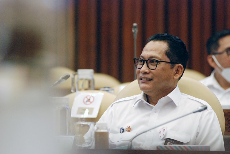 Dirut Bulog Raker Dengan Komisi IV DPR