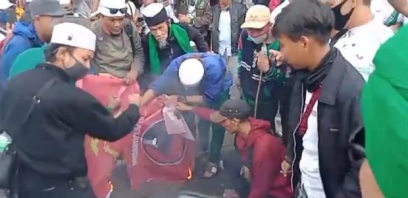 Aksi Pembakaran Bendera PDIP Tak Perlu Disikapi Berlebihan