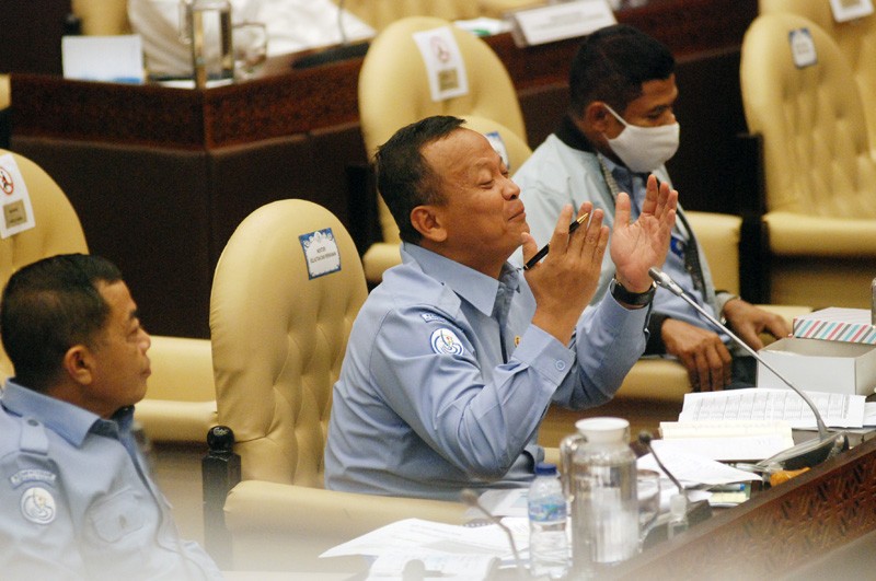 Menteri Kelautan Eddy Prabowo Buka Keran Eksport Lobster