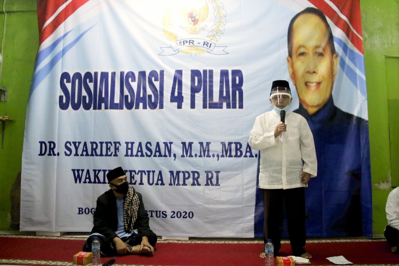 Syarief Hasan: Pesantren Tempat Pelatihan Menjadi Warga Negara yang Baik