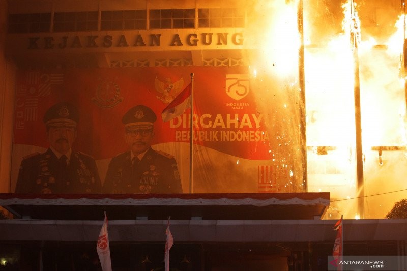 Ruang Kerja Jaksa Agung Juga Ikut Terbakar