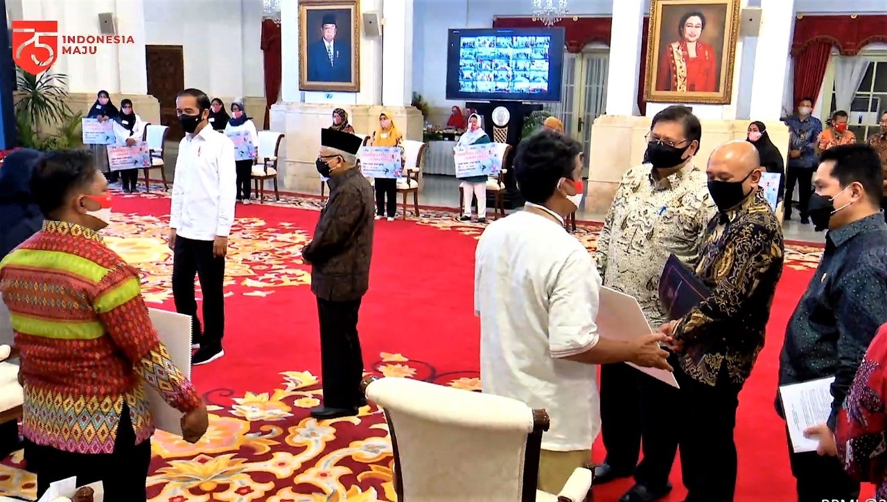 Luncurkan BanPres Produktif, Teten Harap Usaha Mikro Segera Bangkit 