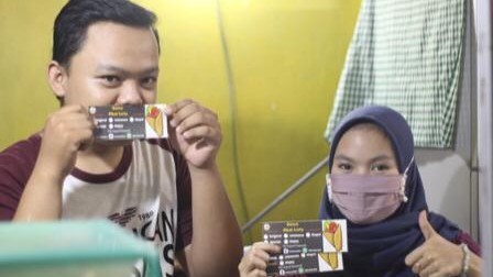 Mahasiswa KKN 60 Unej Dorong Pemasaran UMKM Surma Melalui Media Online