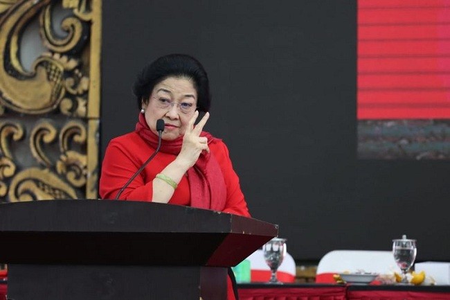 Mega Ke KAMI: Kayaknya Ada Yang Ingin Jadi Presiden Ya?