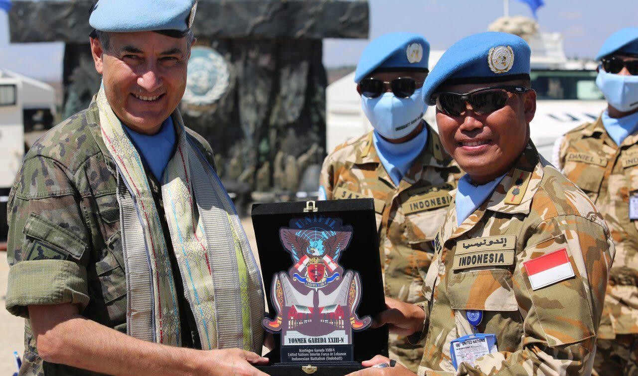 Satgas Yon Mekanis TNI Konga XXIII-N/UNIFIL Terima Kunjungan Komandan Sektor Timur