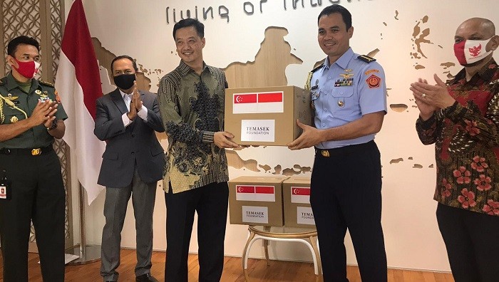 Duta besar RI Terima Bantuan Dari Singapura Untuk Indonesia Secara Virtual