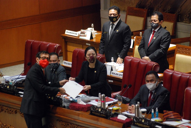 Yasonna Laoly Sampaikan Keputusan Pemerintah Ke DPR