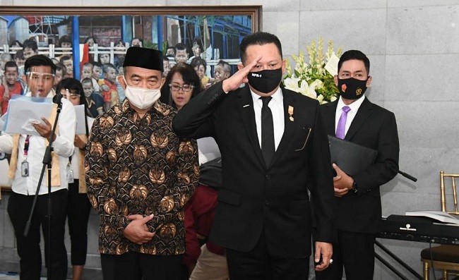 Bamsoet Pimpin Serah Terima Jenazah Jakob Oetama