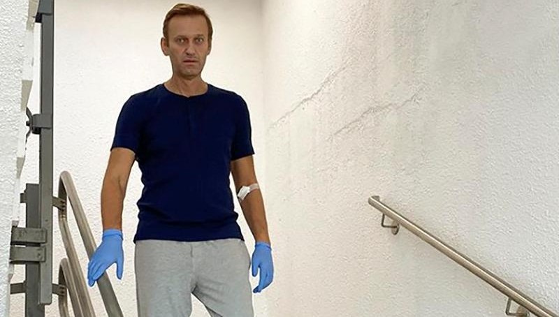 Sembuh Dari Racun, Oposisi Rusia Navalny Sudah Bisa Jalan