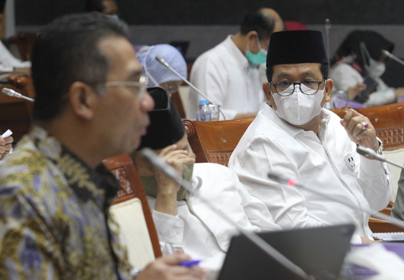 Wamenag Raker Dengah Komisi VIII DPR