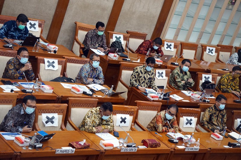 Komisi VI DPR Raker Dengan Holding BUMN Farmasi