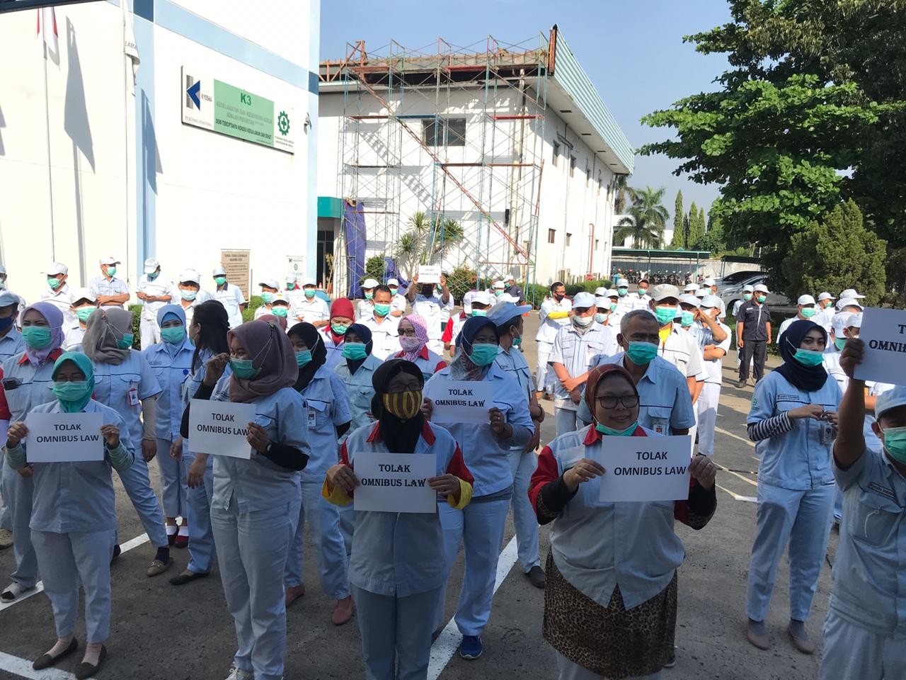 IPW Harap Polri Hargai Hak Buruh Berdemo