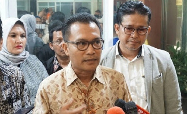 Tuding Demo Omnibus Law Ditunggangi, ProDem Desak Airlangga Minta Maaf