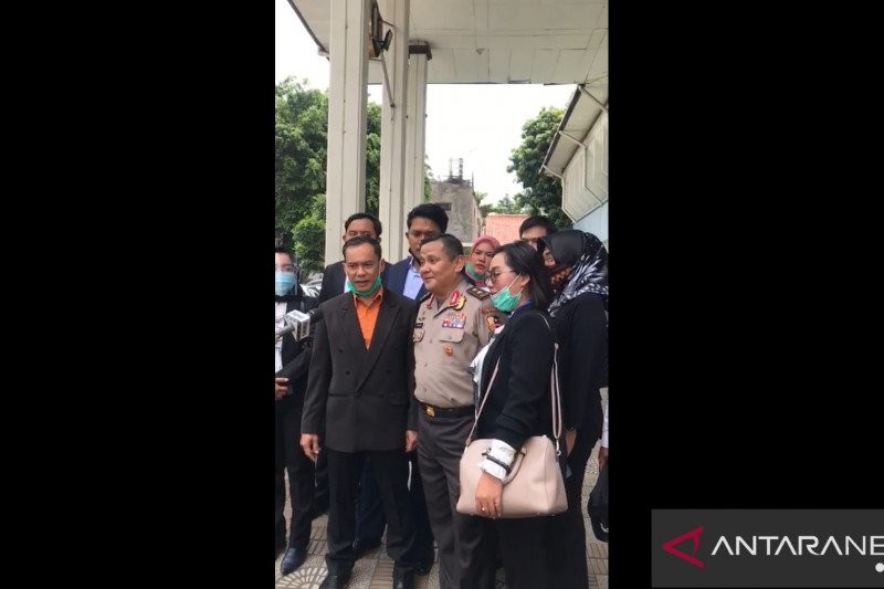 Irjen Napoleon Bonaparte Ditahan, Pengacara Keberatan