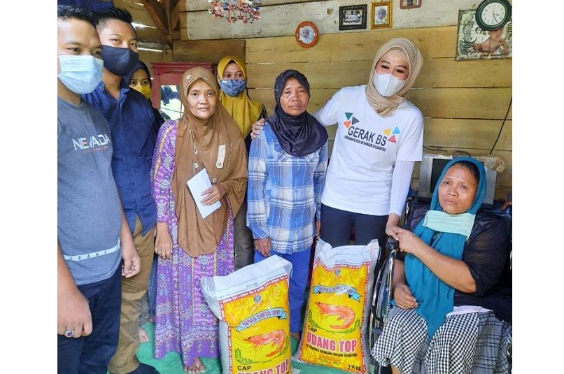 Bamsoet Berikan Bantuan Kepada Warga Desa Way Kepayang dan Desa Kedondong Lampung